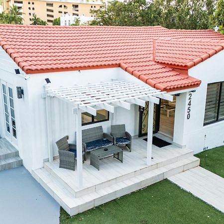 Luxury Retreat 3B ,2Ba Pool , Coral Gables Center Villa Miami Eksteriør billede
