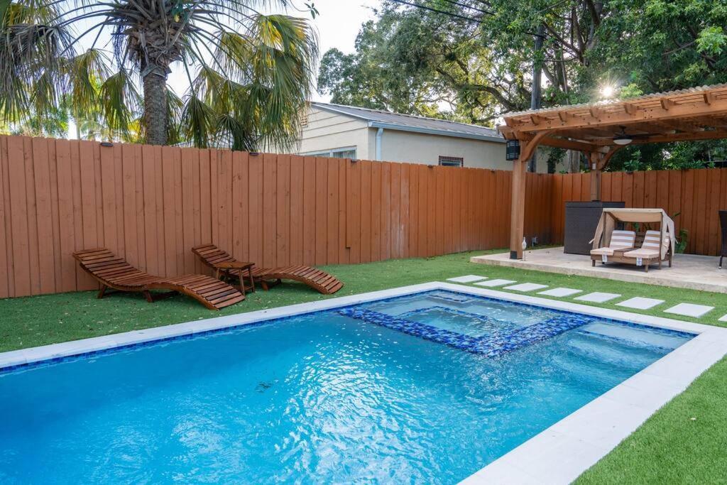 Luxury Retreat 3B ,2Ba Pool , Coral Gables Center Villa Miami Eksteriør billede