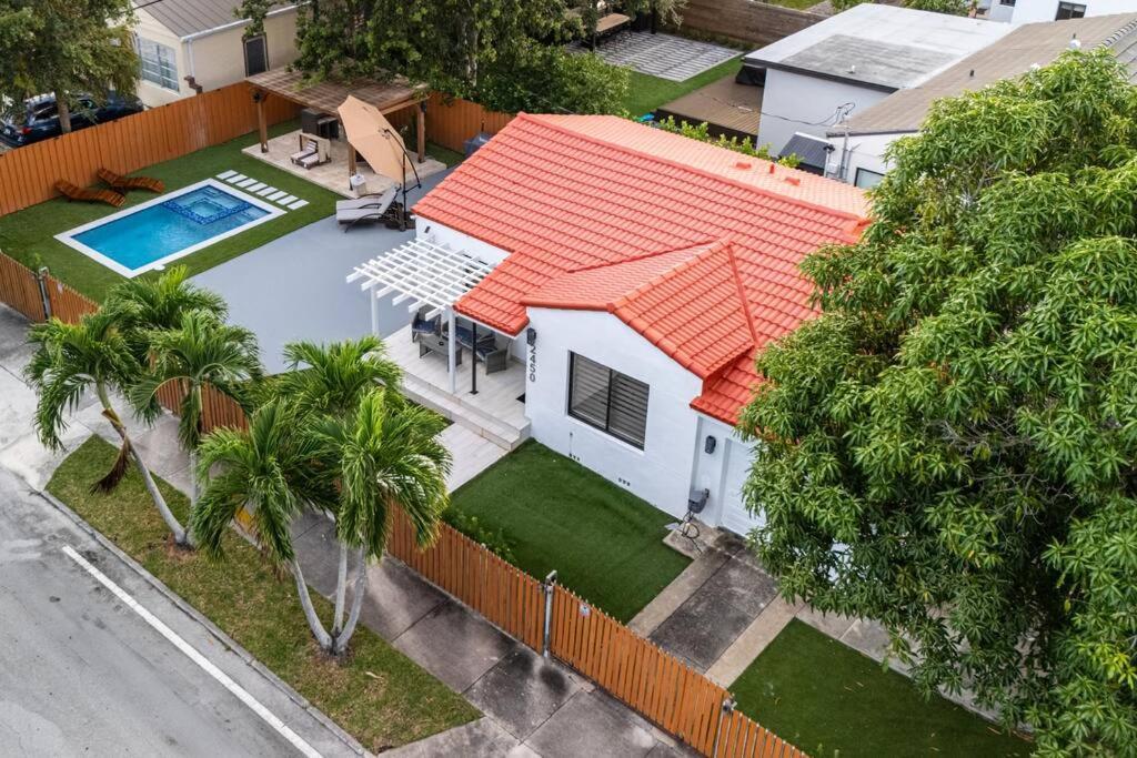 Luxury Retreat 3B ,2Ba Pool , Coral Gables Center Villa Miami Eksteriør billede