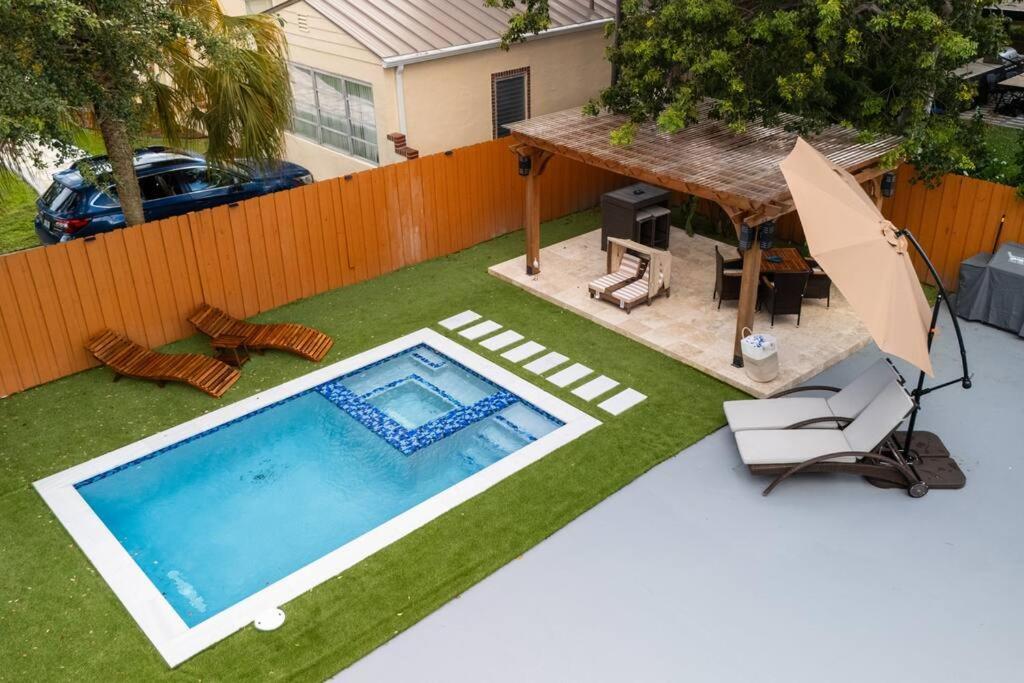 Luxury Retreat 3B ,2Ba Pool , Coral Gables Center Villa Miami Eksteriør billede