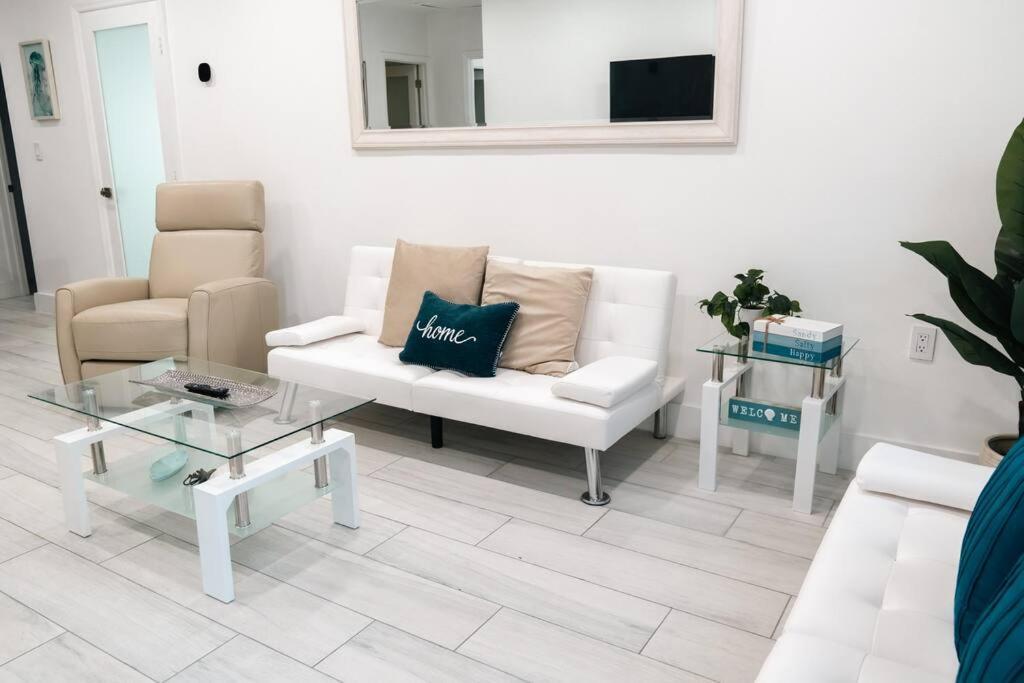 Luxury Retreat 3B ,2Ba Pool , Coral Gables Center Villa Miami Eksteriør billede