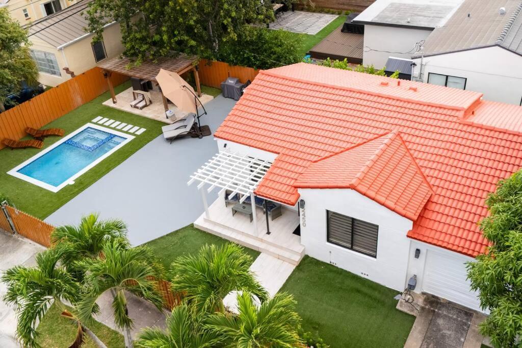 Luxury Retreat 3B ,2Ba Pool , Coral Gables Center Villa Miami Eksteriør billede