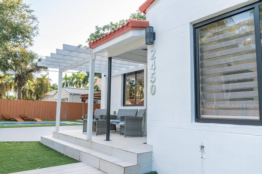 Luxury Retreat 3B ,2Ba Pool , Coral Gables Center Villa Miami Eksteriør billede