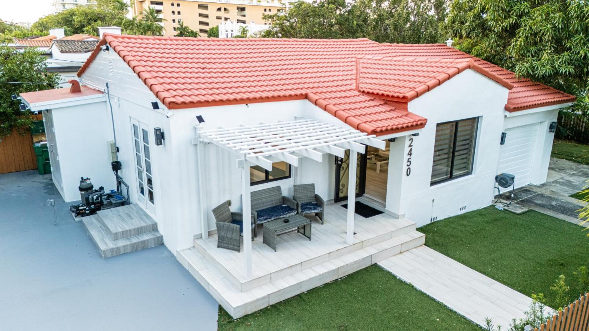 Luxury Retreat 3B ,2Ba Pool , Coral Gables Center Villa Miami Eksteriør billede
