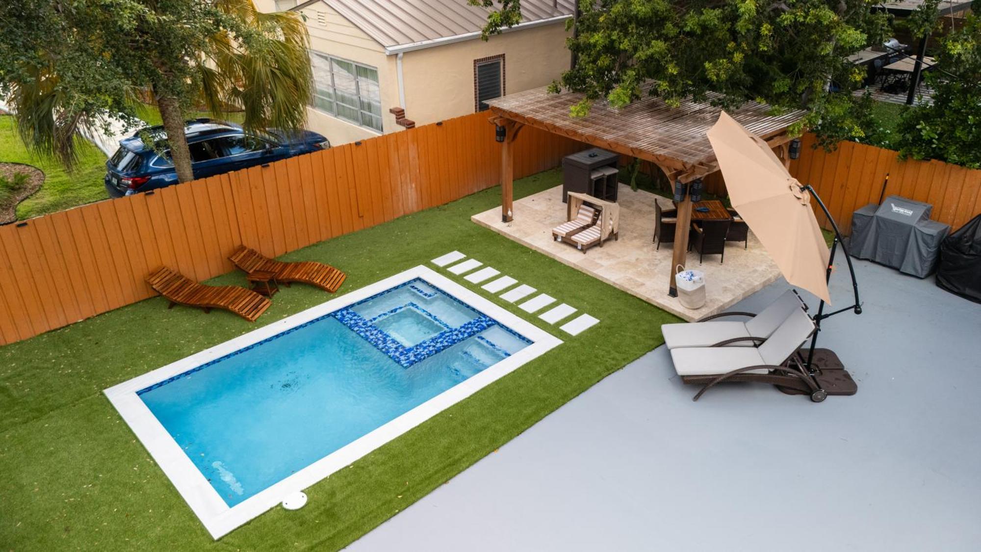 Luxury Retreat 3B ,2Ba Pool , Coral Gables Center Villa Miami Eksteriør billede